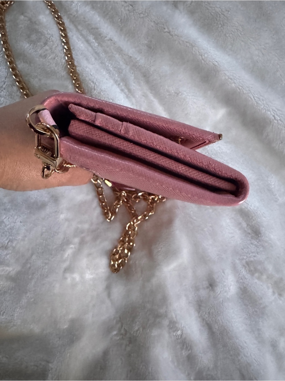 Authentic Prada Pink Saffiano Crossbody Wallet with Gold Chain Strap - Picture 4 of 13